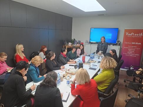 HR KLUB Mladi in kako jih razumeti v svojih organizacijah1