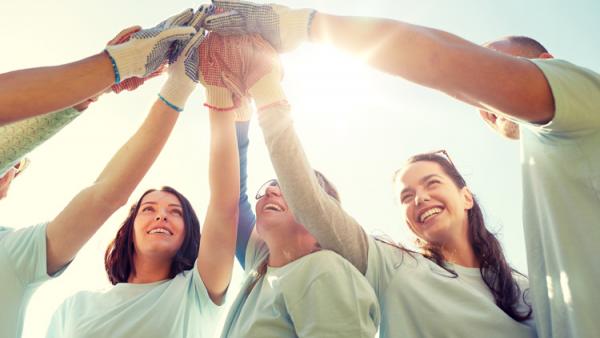 bigstock volunteering charity people 234946303 velika