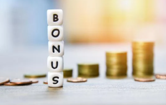 nagrajevanje zaposlenih bonus